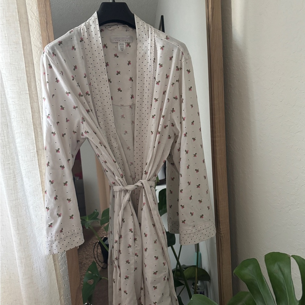 CAROLE HOCHMAN New York robe
